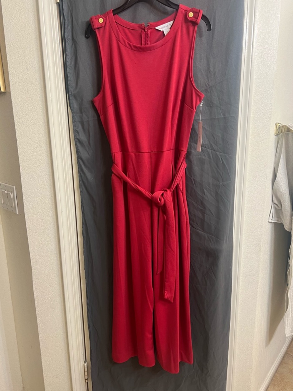 NWT Liz Claiborne Sleeveless dark pink Tie-Waist belted  two pockets jumpsuit 10
